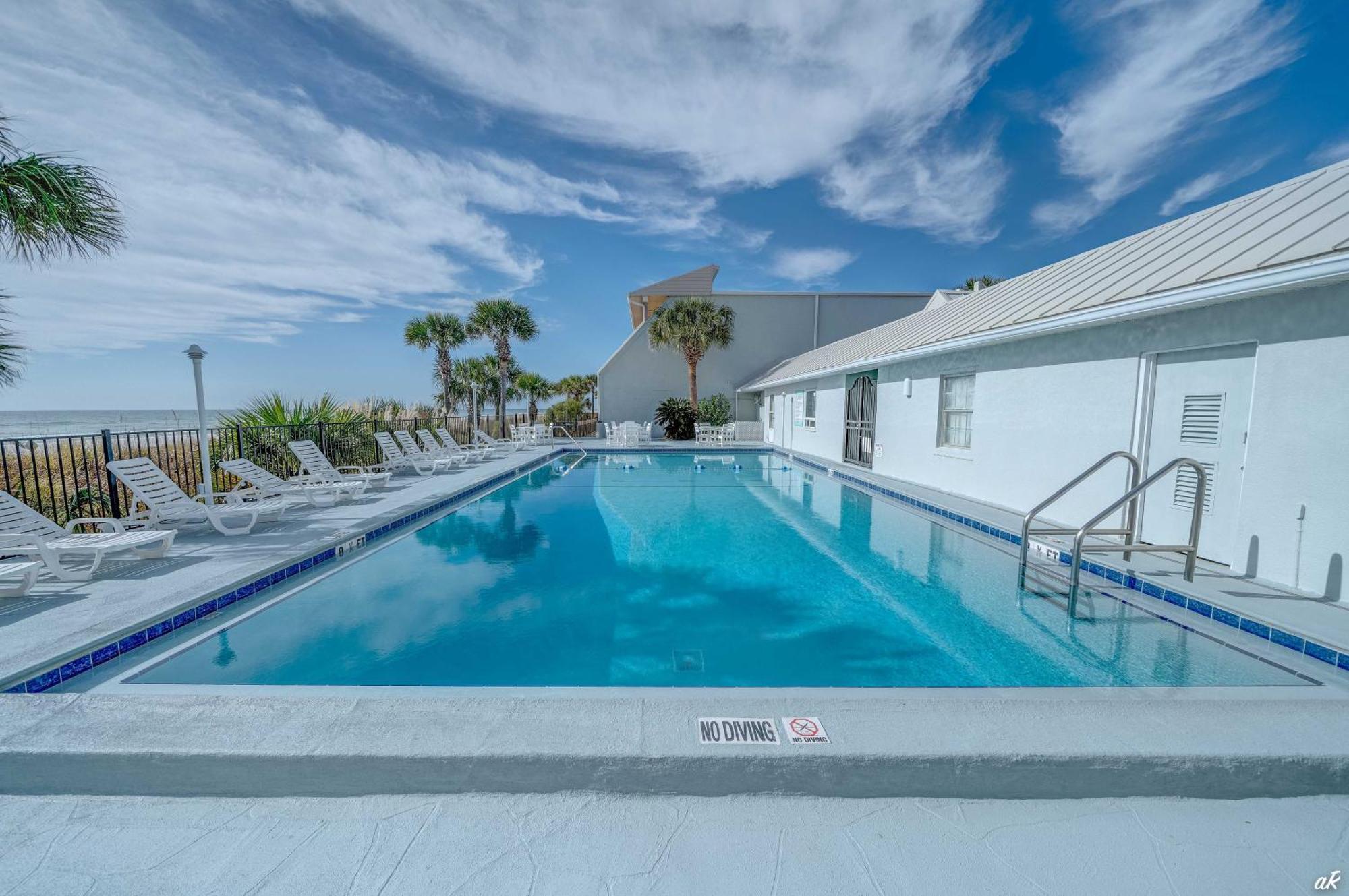 New Balcony At The Shores 101! Front Townhouse! Gulf View Property! Holiday home Panama City Beach